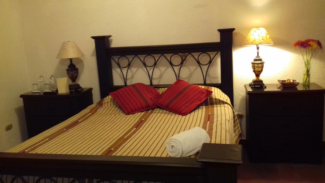 Hostal Casa Del Artista & Galeria أنتيغوا غواتيمالا المظهر الخارجي الصورة